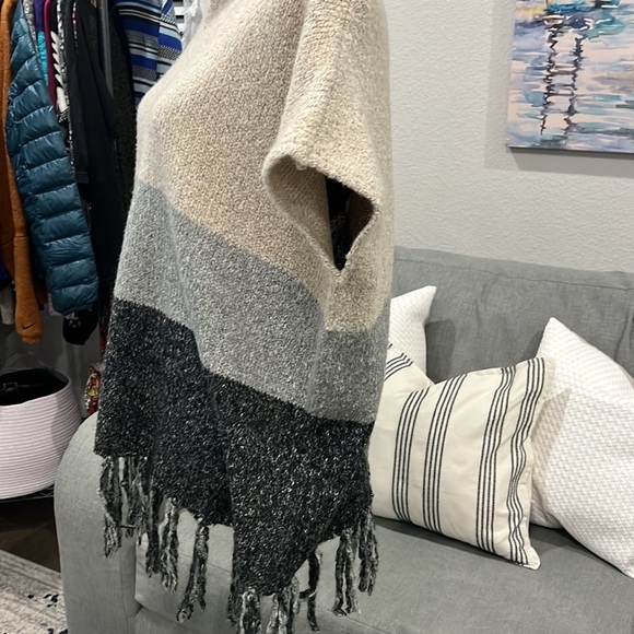 Bobeau Sleeveless Turtleneck, Striped Sweater/Poncho - Picture 3 of 7